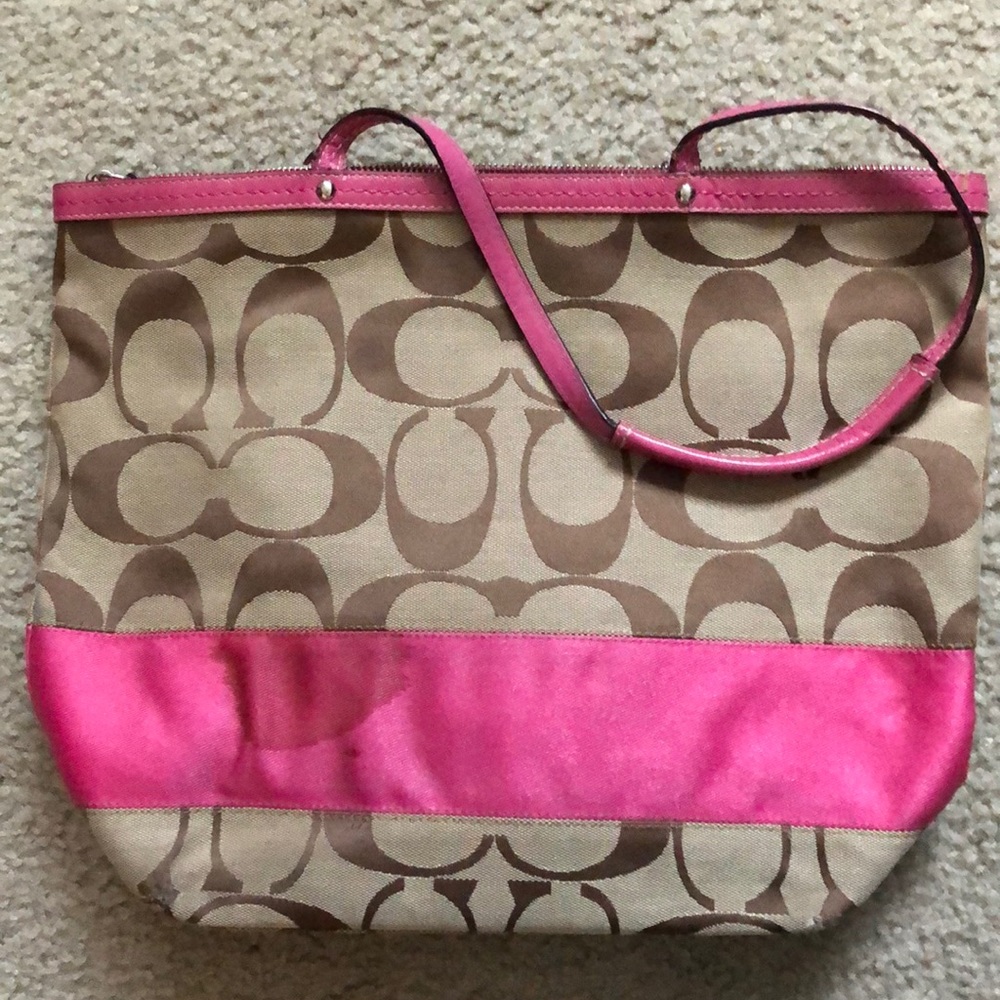 ❤️last chance🤩 Large pink coach bag